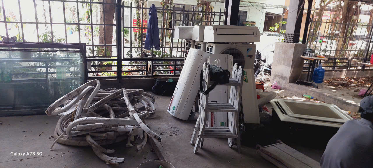 Thu mua thanh lý máy lạnh LG